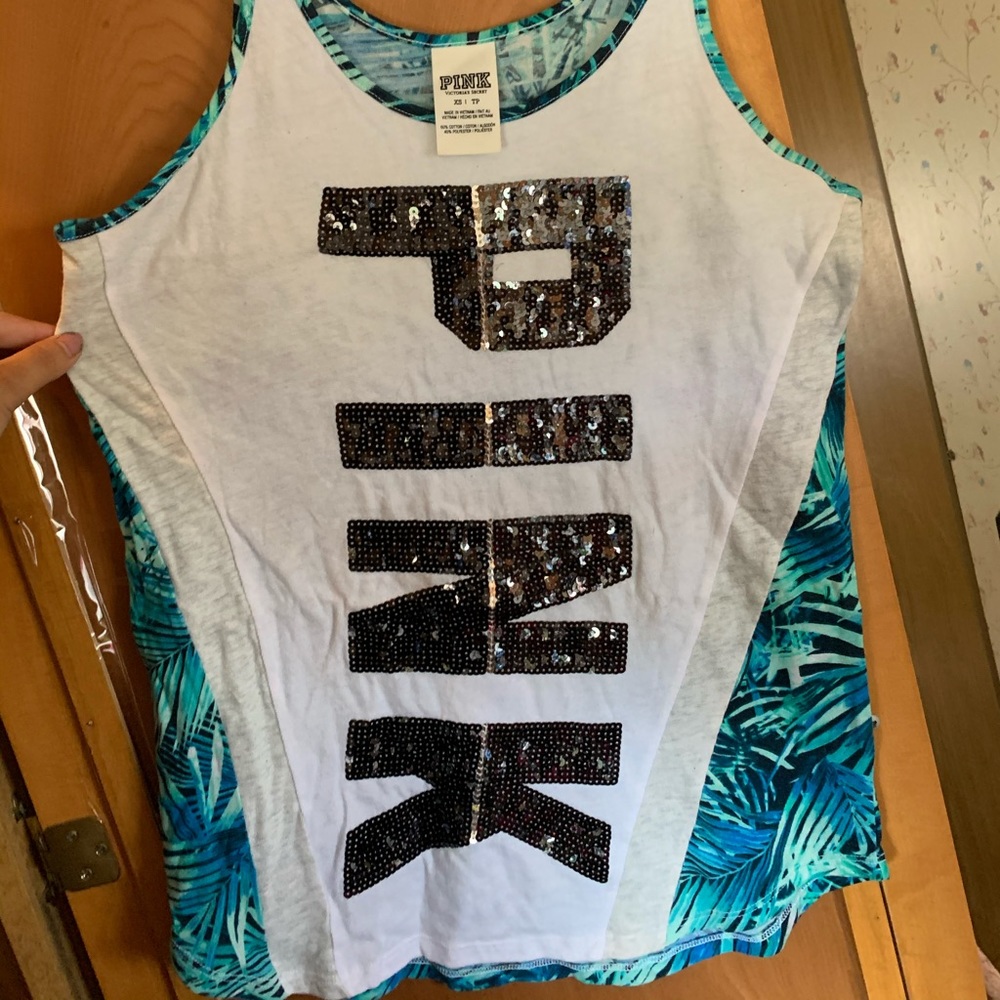 PINK Victoria’s Secret Razorback Summer Tank